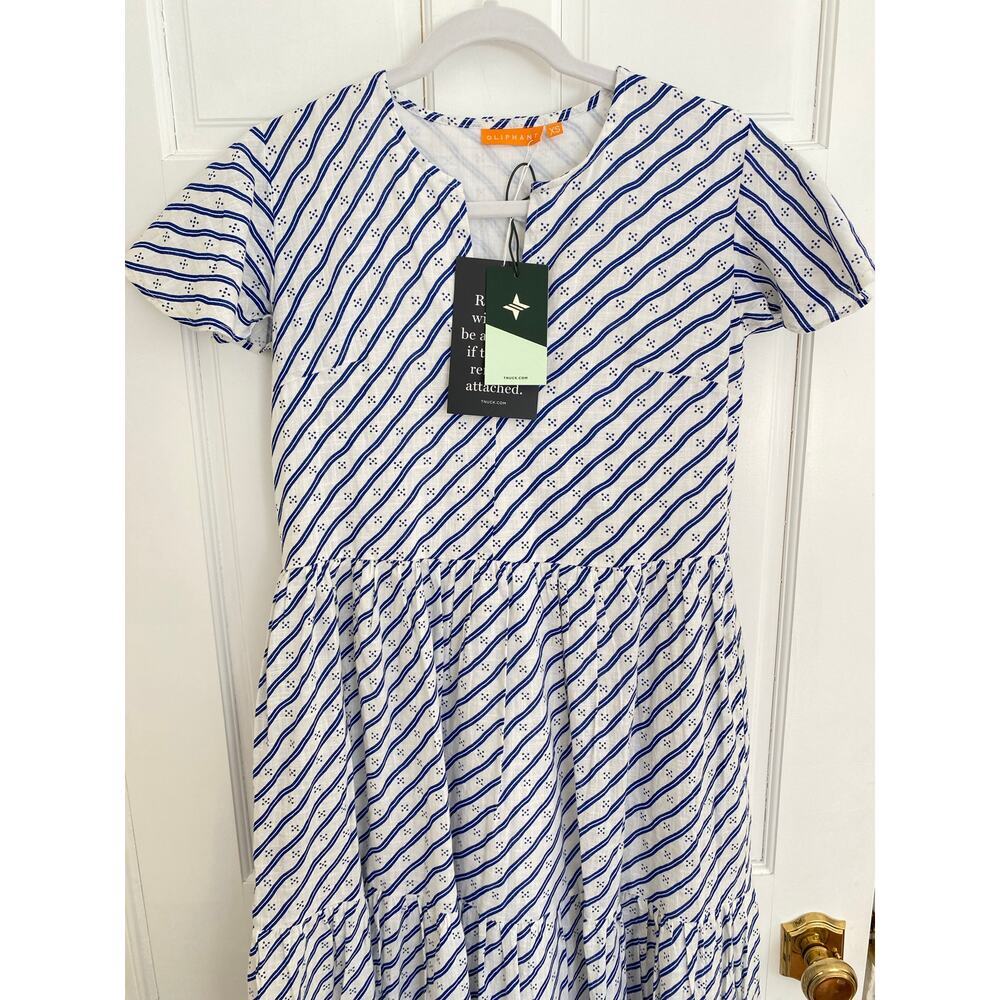 OLIPHANT Tuckernuck V-Neck Flutter Sleeve Maxi Dress Dispy Navy Print - Picture 6 of 10